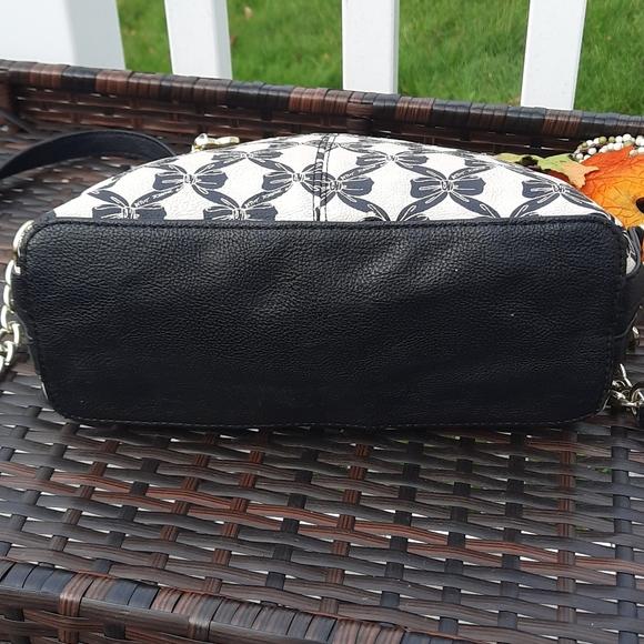 Betsey Johnson purse - Picture 4 of 14
